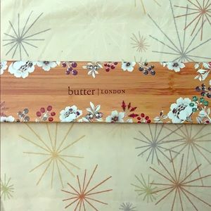 Natural goddess eyeshadow palette